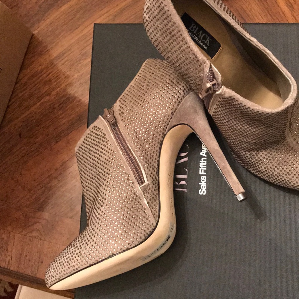 Saks Fifth Avenue Leather sparkly Booties 8